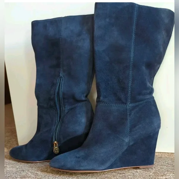 Gorgeous Blue Suede Boots 8 1/2 Covered Wedge Heel - Picture 3 of 12
